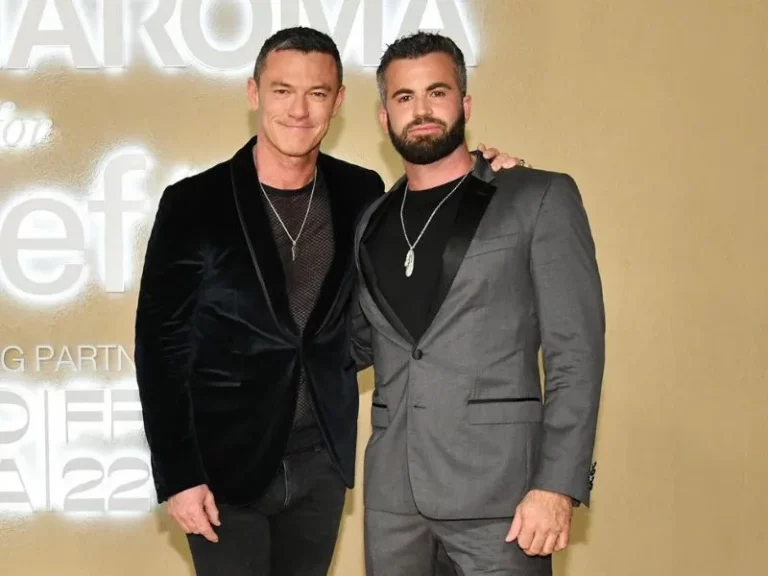 Endlose Hingabe: Luke Evans‘ tiefgründiger Ausdruck der Liebe zu seinem Partner