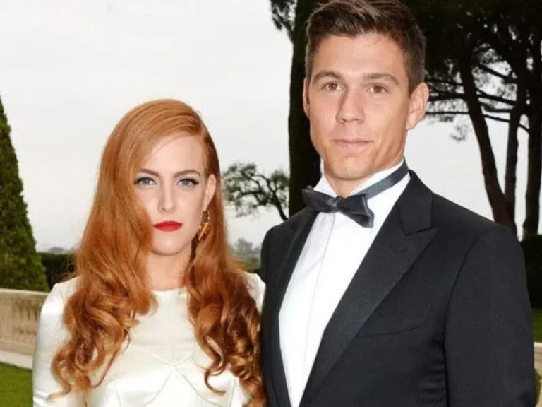 Riley Keough und Ben wurden trotz Auswanderungsgerüchten bei einem Date gesichtet